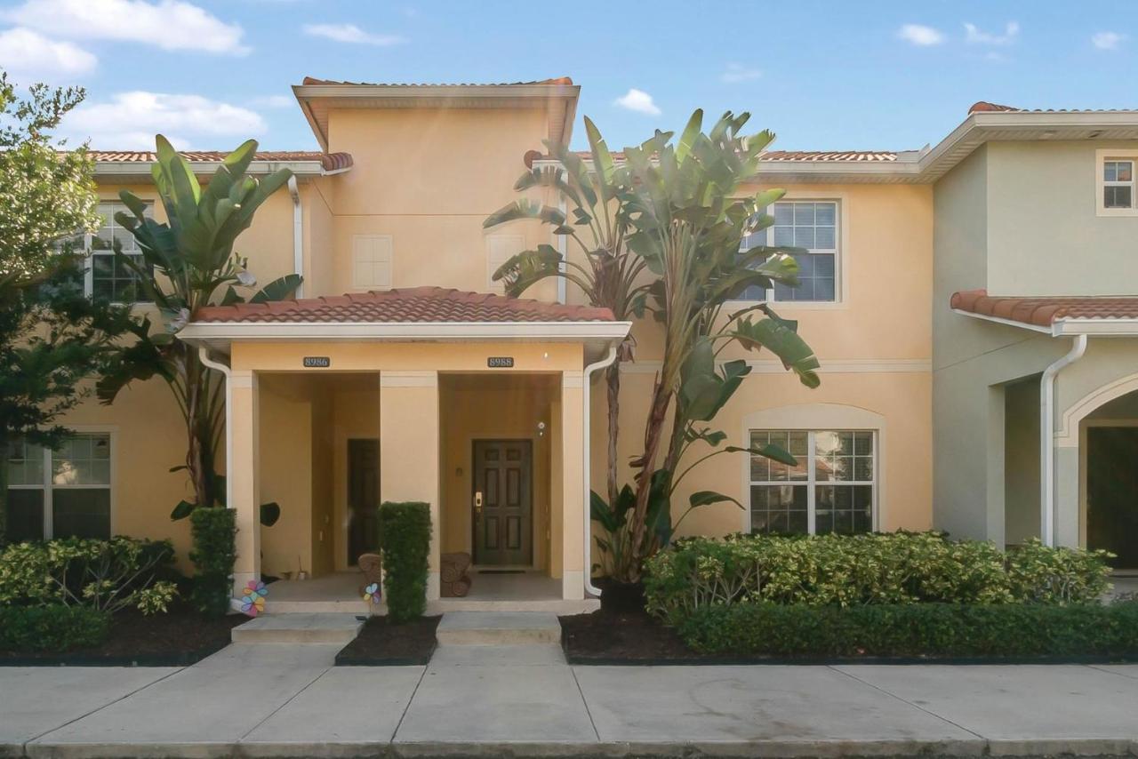 Townhome W Pool Near & Orlando Attractions Casa vacanze *