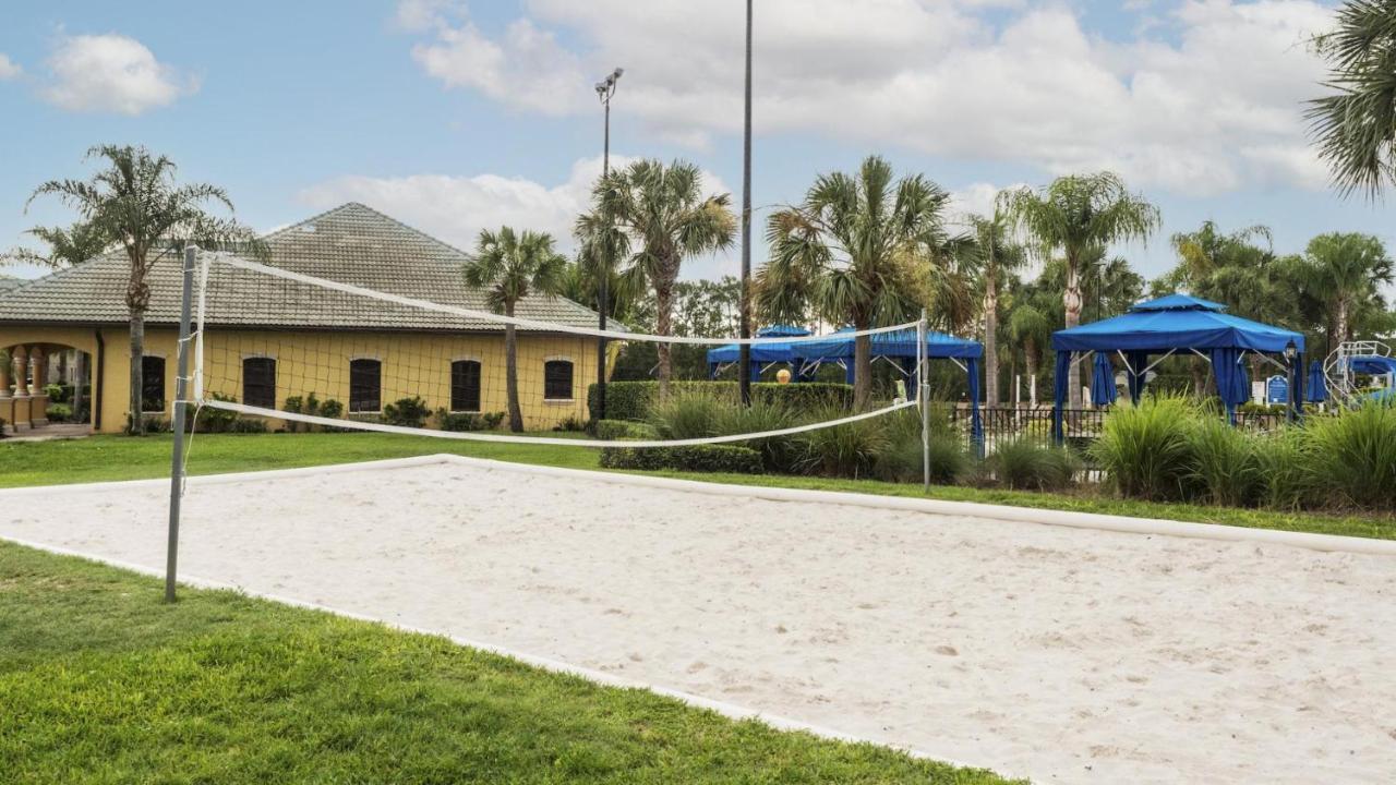 Townhome W Pool Near & Orlando Attractions Kissimmee