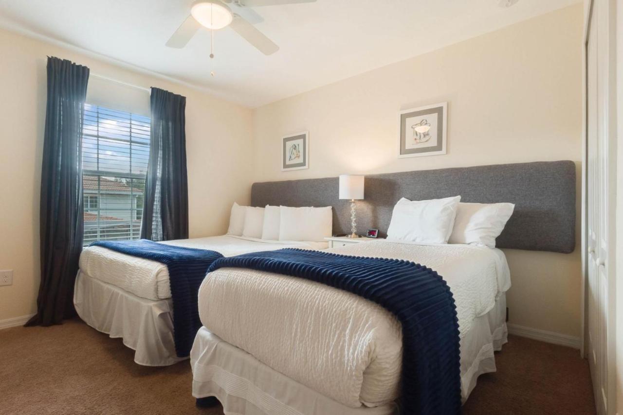 Townhome W Pool Near & Orlando Attractions Hébergement de vacances